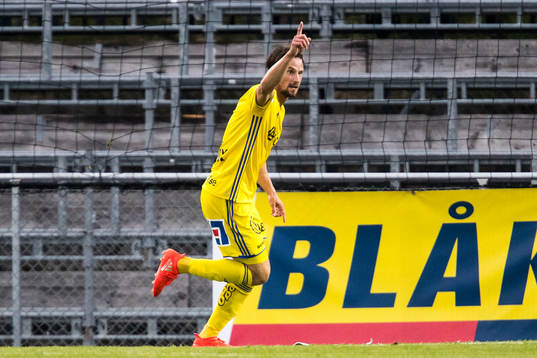 Trelleborgs Marcus Pode jublar