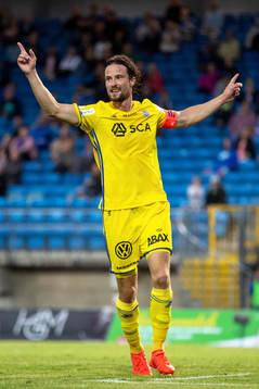 Sundsvalls Linus Hallenius jublar