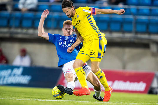 Trelleborgs Lasse Nielsen och Sundsvalls Linus Hallenius