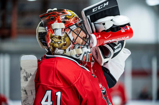 Malmö Redhawks målvakt Cristopher Nihlstorp  innan