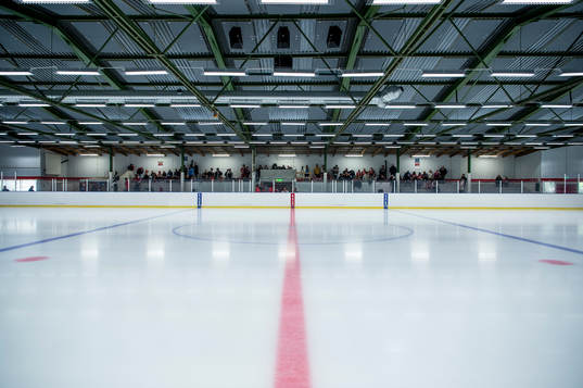 Limhamns ishall innan träningsmatchen i ishockey mellan