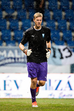 Goalkeeper Fredrik Andersson of Malmö FF prior