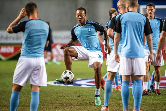 Carlos Strandberg of Malmö FF prior the UEFA Champions