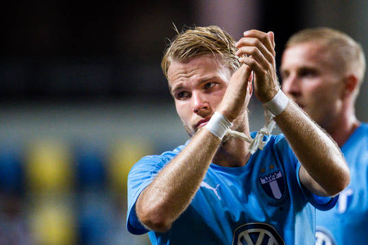 Oscar Lewicki  of Malmö FF looks dejected
