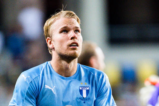 Oscar Lewicki  of Malmö FF looks dejected