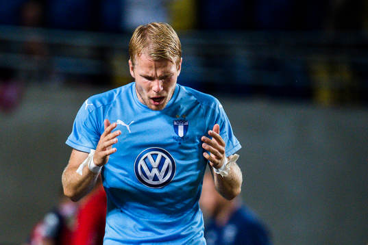 Oscar Lewicki  of Malmö FF looks dejected
