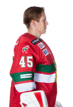 Moras Isak Wallin poserar för ett porträtt