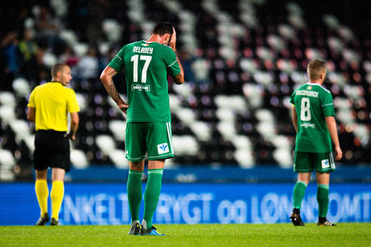 Damien Delaney and Conor McCormack of Cork City looks