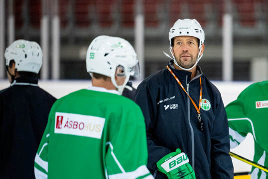 Assisterande tränare Roger Hansson
