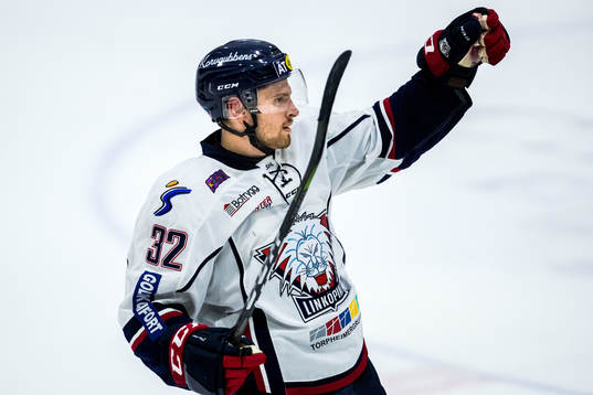 Linköpings Lukas Bengtsson jublar