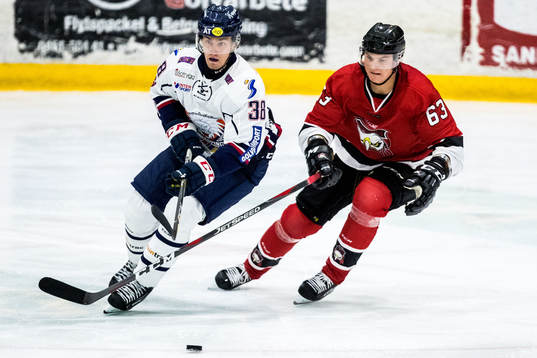 Linköpings Joahn Södergran och Malmö Redhawks Fredrik