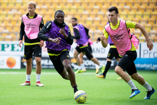 Chinedu Obasi och Mattias Özgun