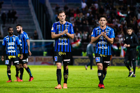 Sirius Robert Åhman Persson och Ian Sirelius deppar med
