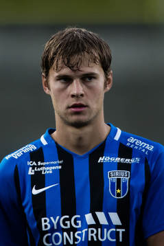 Sirius Sam Lundholm innan fotbollsmatchen i Allsvenskan