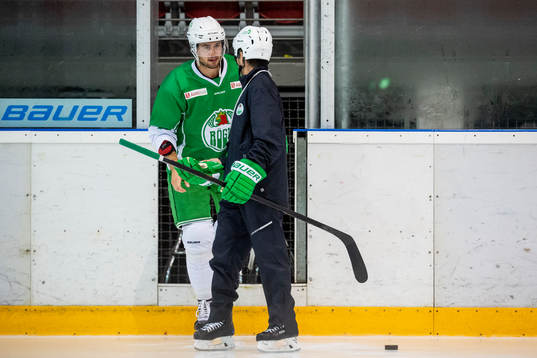 Kodie Curran och assisterande tränare Cory Murphy
