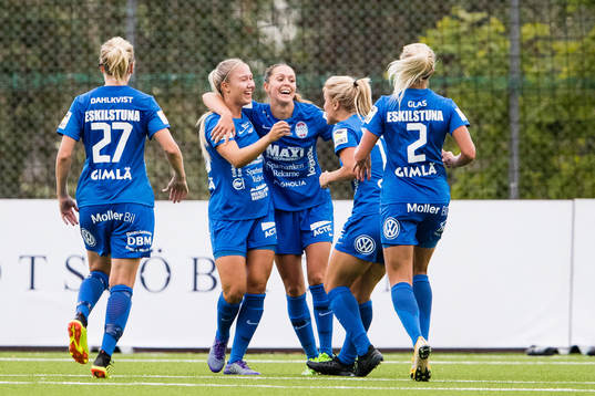 Eskilstunas Cajsa Åkerberg jublar