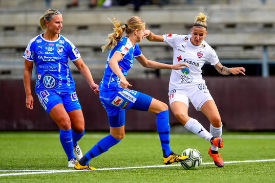 Rosengårds Anja Mittag och IFK Kalmars Wilma Finnman