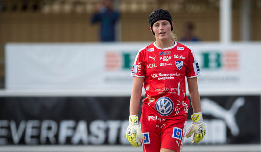 Kalmars målvakt Tove Enblom deppar