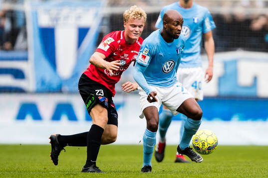 Trelleborgs Freddie Brorsson och Malmö FFs Fouad Bachirou
