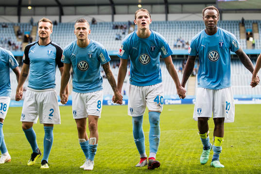 Malmö FFs Eric Larsson, Arnór Ingvi Traustason, Hugo