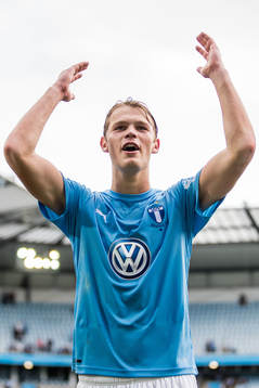 Malmö FFs Hugo Andersson jublar