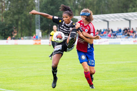 Piteås Madelen Janogy och Vittsjös Sofie Junge Pedersen