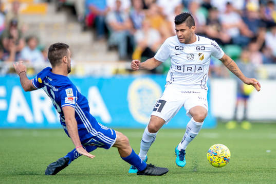 Sundsvalls Carlos Gracia och Häckens Paulinho