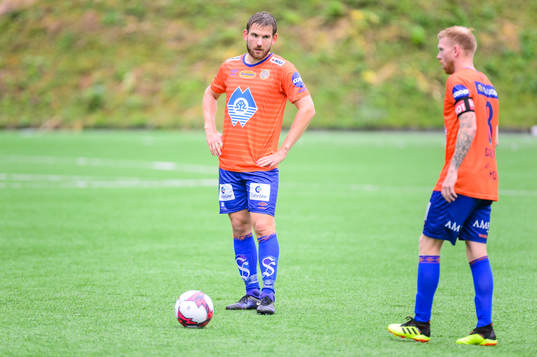 Oddbjørn Lie of Aalesund and Daníel Grétarsson of