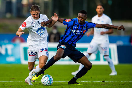 Pawel Piotr Cibicki of Molde and Aboubakar Keita of Stabæk