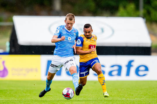 Vegard Østraat Erlien of Sandnes Ulf and Ulrik Berglann of