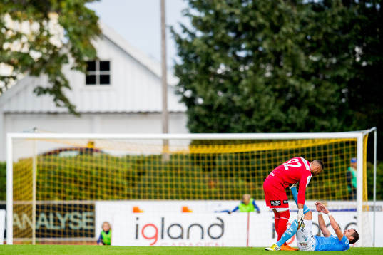 Goalkeeper Nicklas Frenderup and Bjørnar Holmvik of