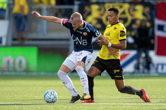 Herman Stengel of Strømsgodset and Kevin Kabran of Start