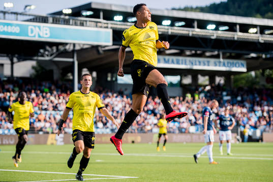Bläddra bland fler bilder av Football, Eliteserien, Strømsgodset - Start