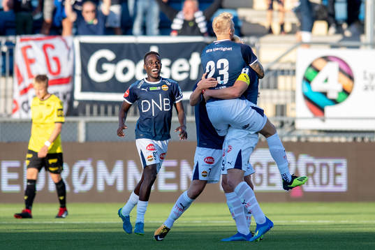 Jakob Glesnes of Strømsgodset celebrates