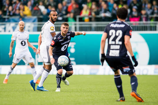 Issam Jebali of Rosenborg and Flamur Kastrati of