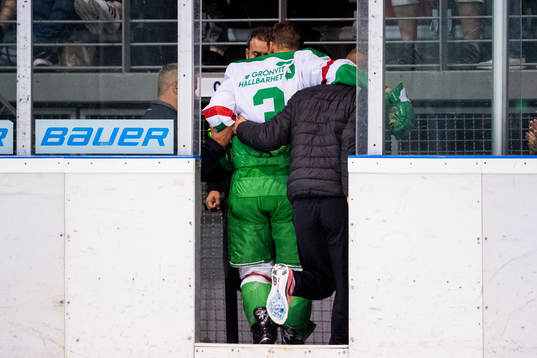 Rögles Daniel Bertov leds av isen