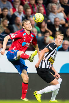 Helsingborgs Andri Runar Bjarnason och Landskronas Philip