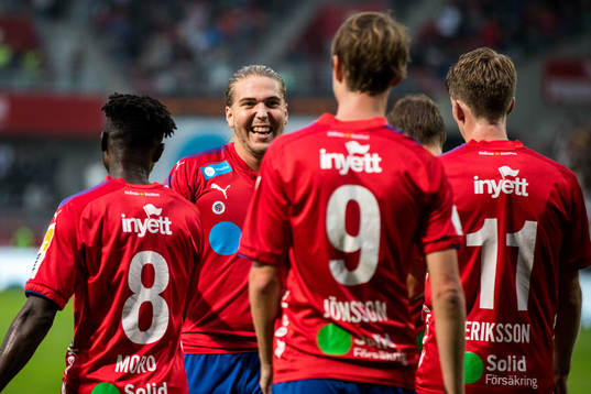 Helsingborgs Charlie Weberg jublar