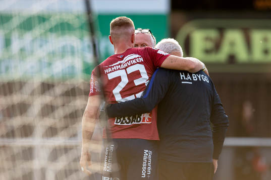 Örgrytes David Engström tvingas utgå
