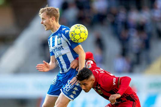 IFK Göteborgs Victor Wernersson och Örebros Nahir Besara