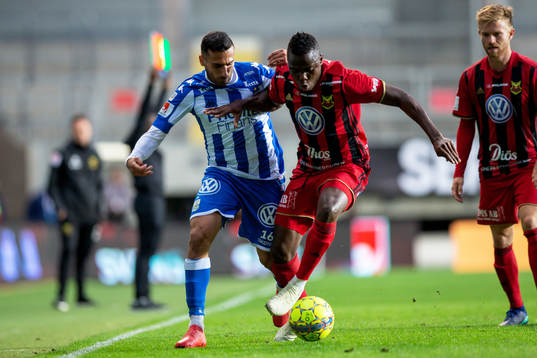 IFK Göteborgs Sargon Abraham och Östersunds Patrick Kpozo