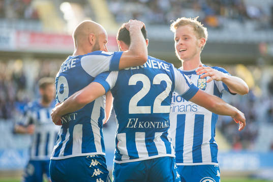 IFK Göteborgs Giorgi Kharaishvili jublar med Robin Söder