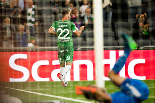 Hammarbys Muamer Tankovic jublar