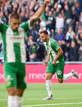 Hammarbys Muamer Tankovic jublar
