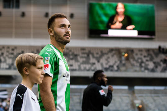 Hammarbys Muamer Tankovic före fotbollsmatchen i
