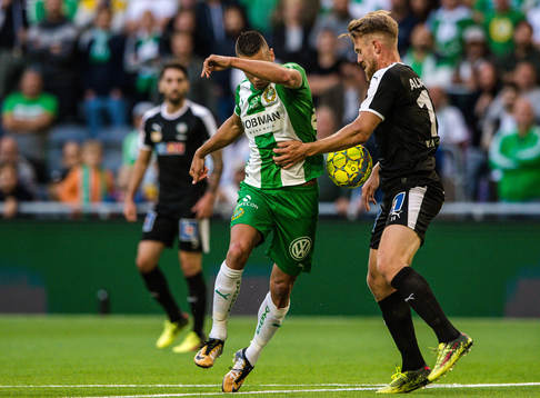 Hammarbys Nikola Djurdjic och Örebros Michael Almebäck
