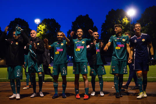 Dalkurds spelare jublar