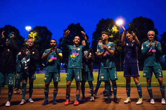 Dalkurds spelare jublar