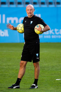 Head coach Uwe Rösler of Malmö FF