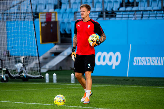 Goalkeeper Johan Dahlin of Malmö FF